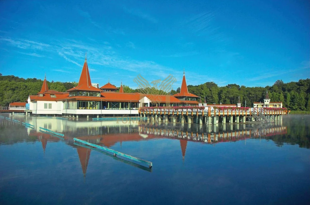 Modern luxuslakás Hévíz szívében – Befektetésre és otthonnak is tökéletes!