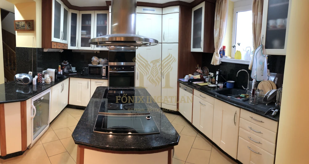 Luxus - Hévíz Tófürdőhöz közeli, 510 m²-es prémium családi ház ELADÓ!