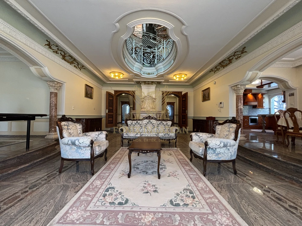 Luxus villa Dunakeszin VONZÓ ÁRON
