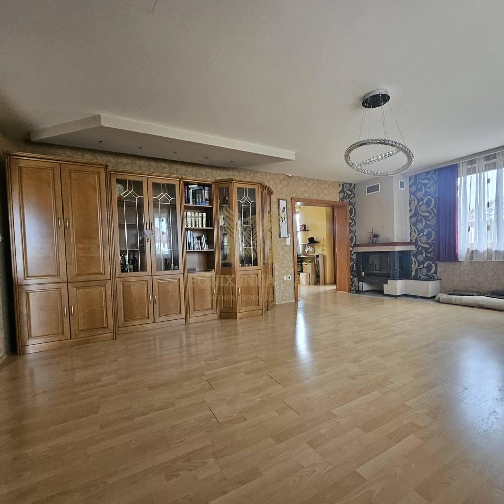 Dabasi Családi ház Wellness részleggel