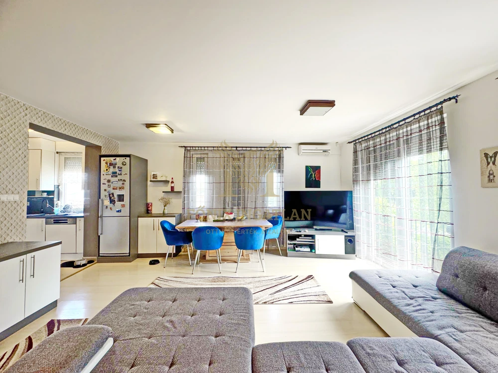 A Kishegyesi úti Innovációs park közelében kertkapcsolatos lakás eladó!