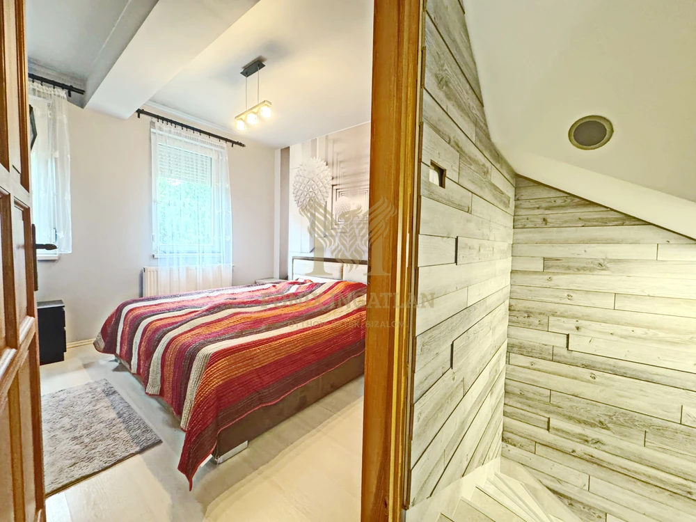 A Kishegyesi úti Innovációs park közelében kertkapcsolatos lakás eladó!