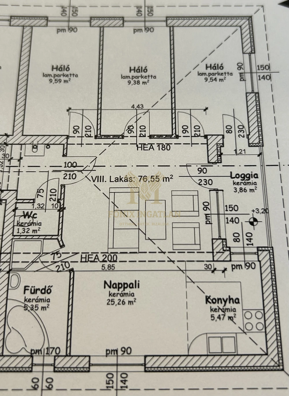 ELADÓ AZONNAL KÖLTÖZHETŐ ÚJÉPÍTÉSŰ LAKÁS DERECSKE BELVÁROSÁBAN!