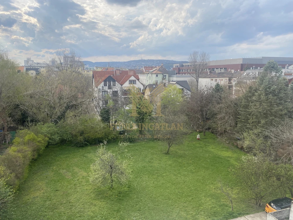 PANORÁMÁS XI.KERÜLETI LAKÁS ELADÓ!