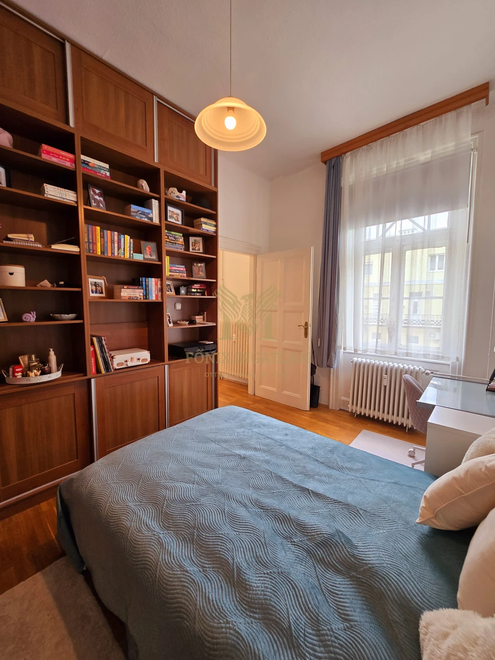 Eladó történelmi 61 m²-es lakás a VII. kerületben
