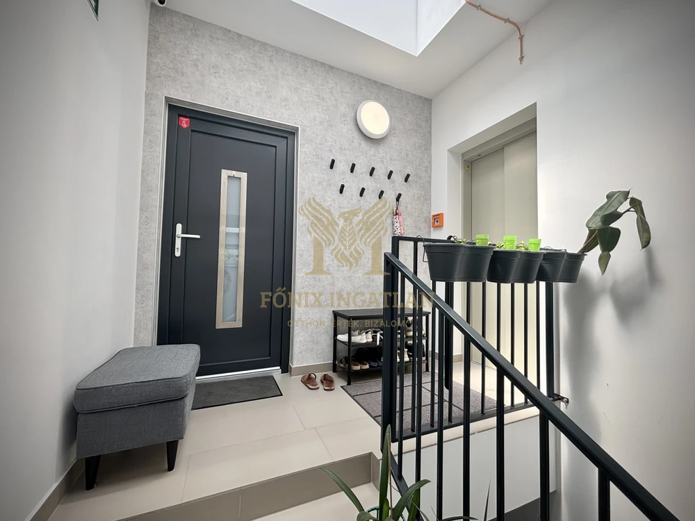 Különleges körpanorámás luxus penthouse lakás Madárhegyen