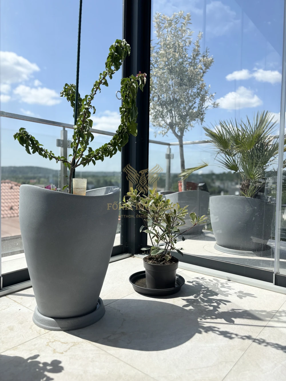 Különleges körpanorámás luxus penthouse lakás Madárhegyen