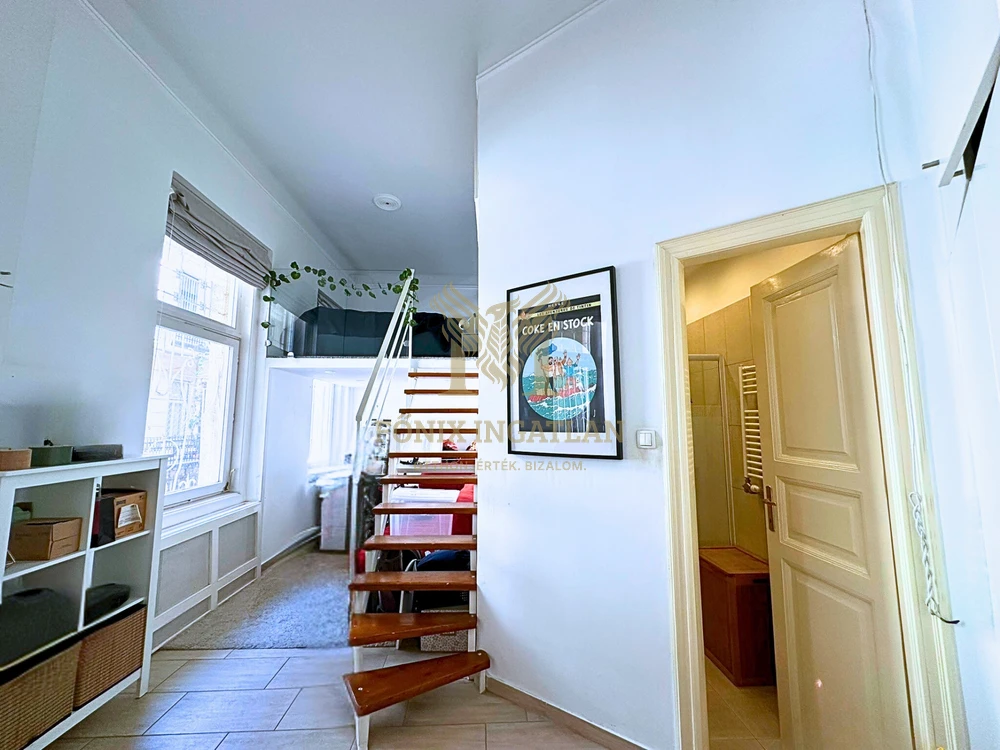 Tágas, 210 m²-es történelmi lakás, panorámás Citadella kilátással Budapest 14. kerületében