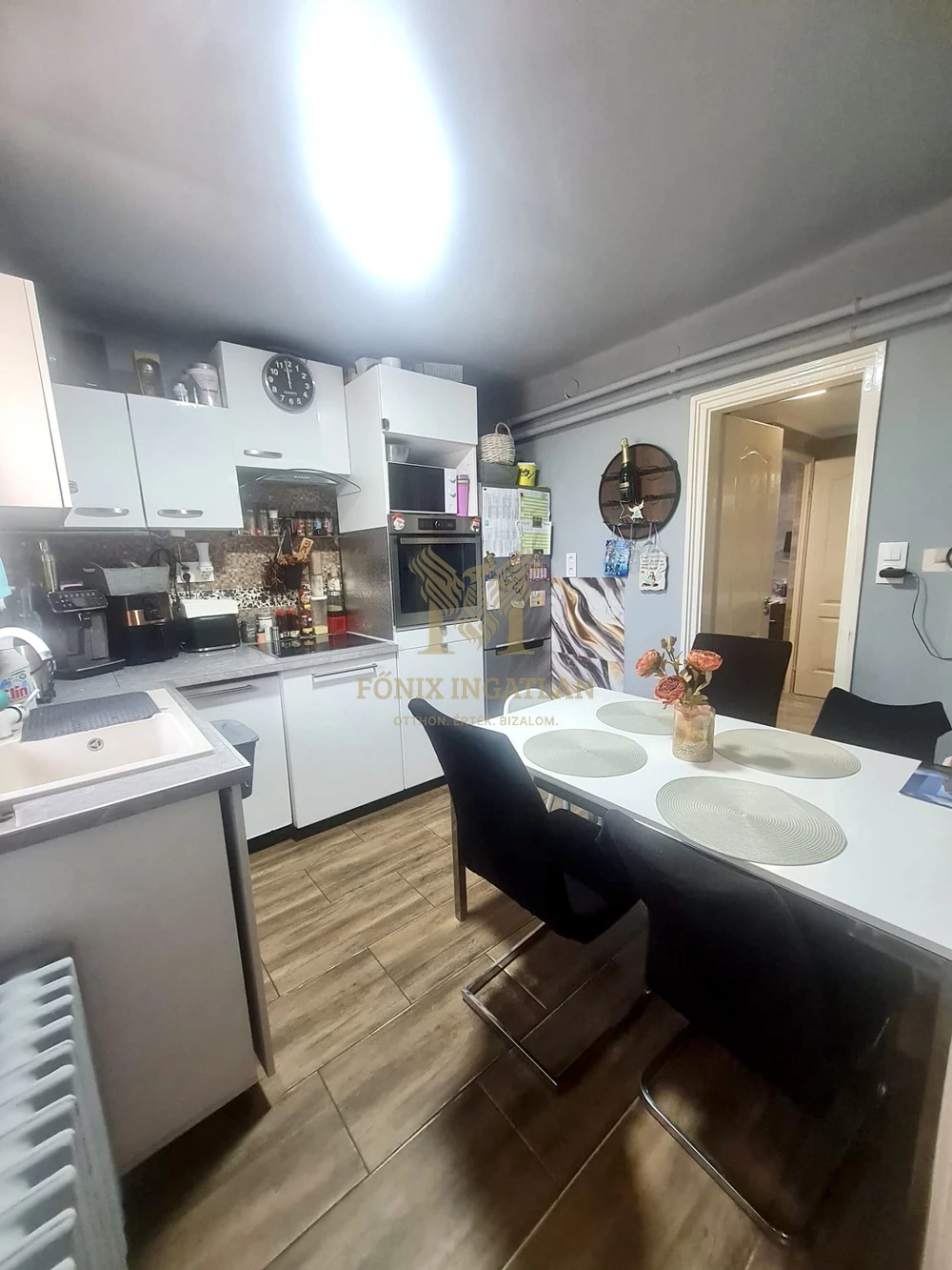 MINIBIRTOK DABAS, GYÓN VÁROSKÖZPONTBAN ELADÓ!