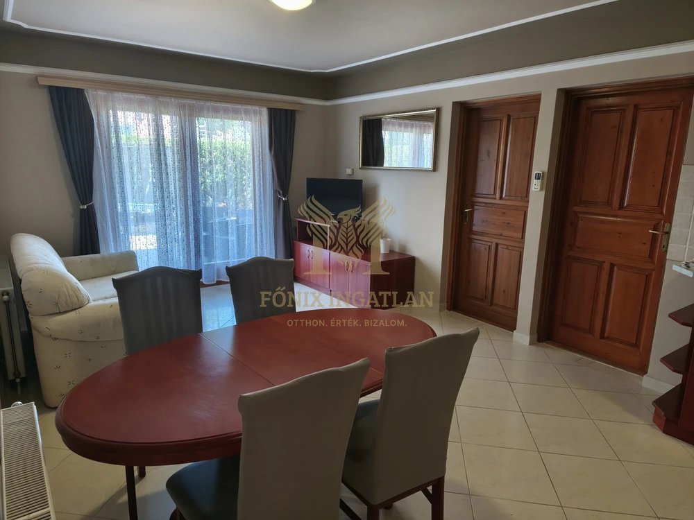 Eladó Stílusos Apartmanház a Balaton Szívében – Kivételes Lehetőség Befektetőknek!