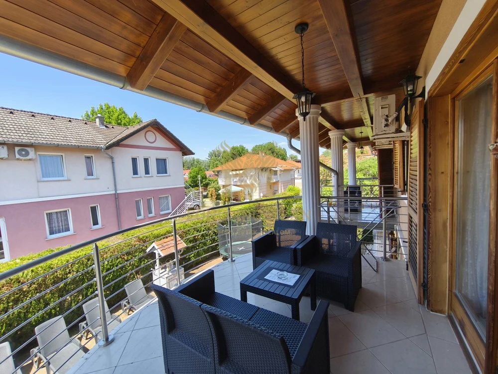 Eladó Stílusos Apartmanház a Balaton Szívében – Kivételes Lehetőség Befektetőknek!