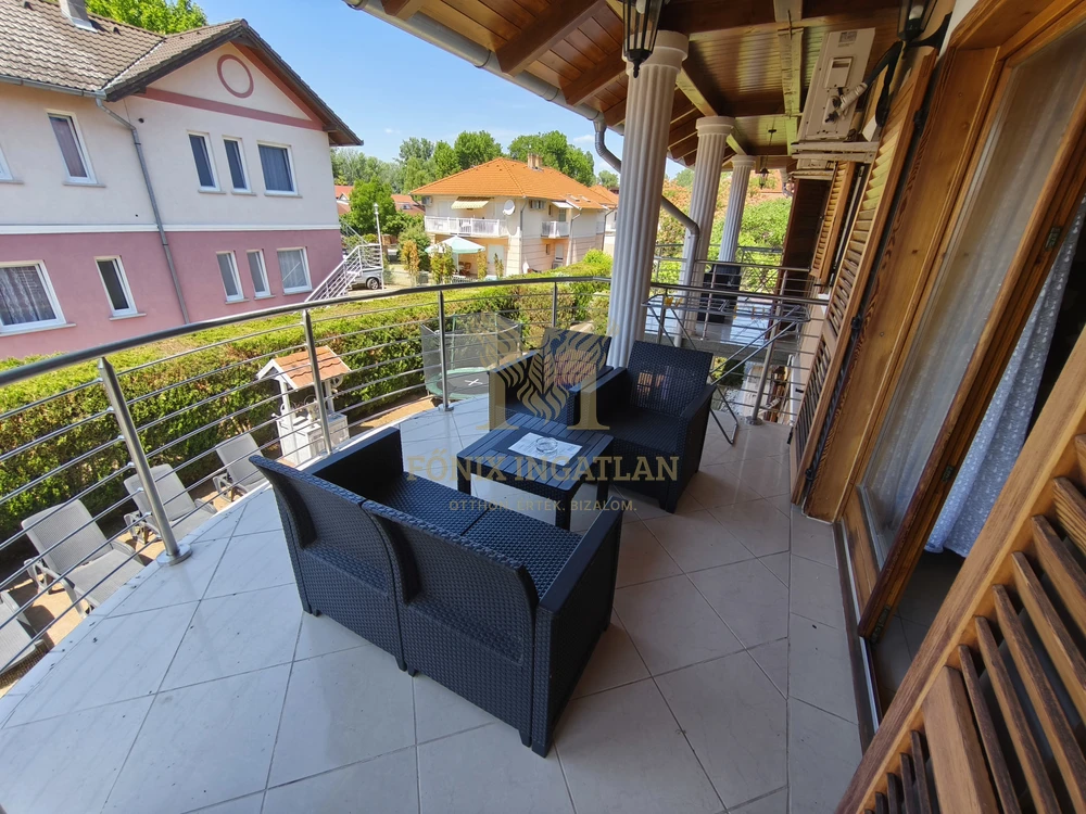 Eladó Stílusos Apartmanház a Balaton Szívében – Kivételes Lehetőség Befektetőknek!