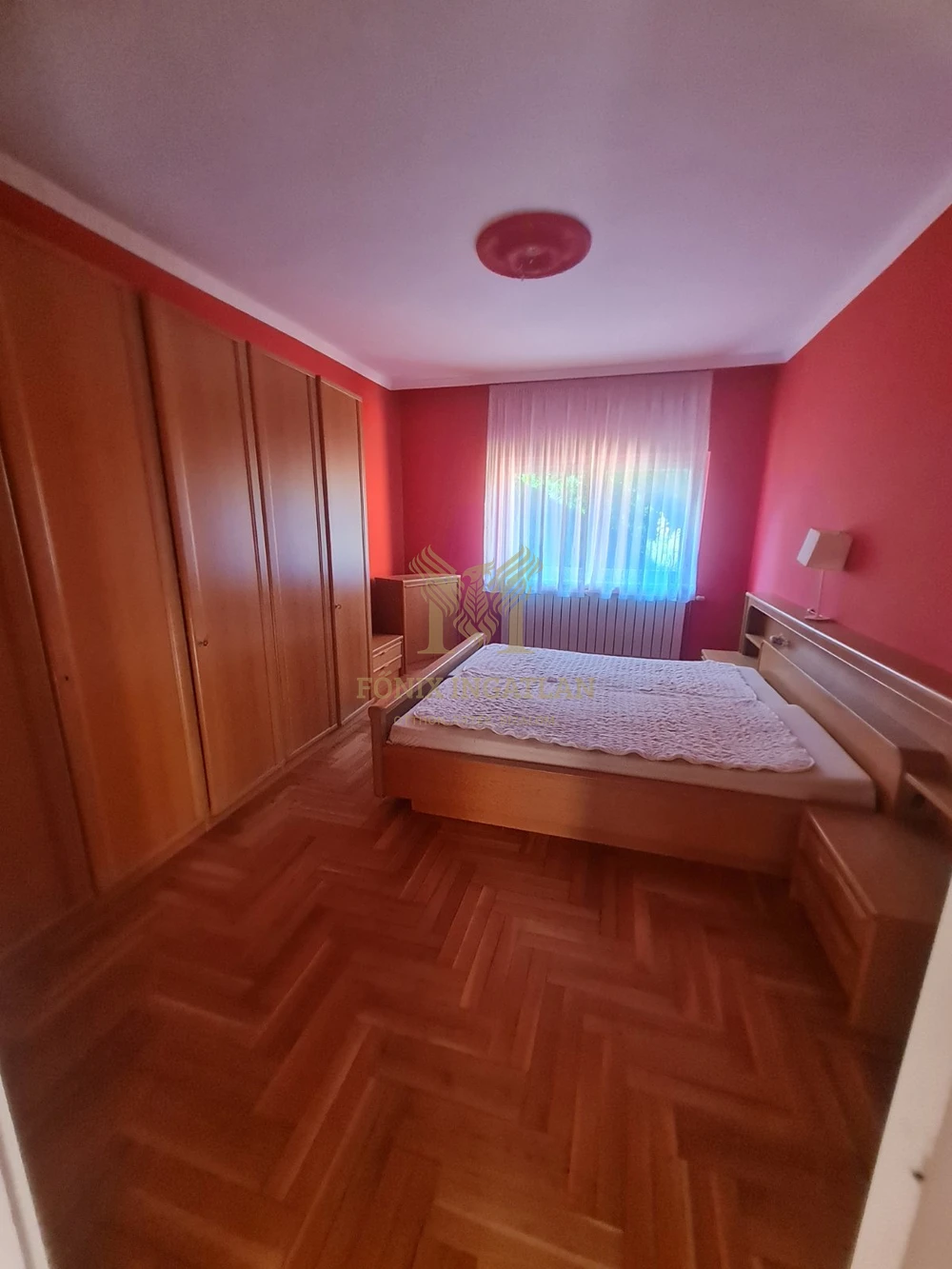 Gödön felújított családi ház eladó!