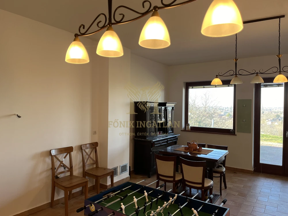 Ritkaság Pátyon eladóvá vált a TÜNDÉRLAK