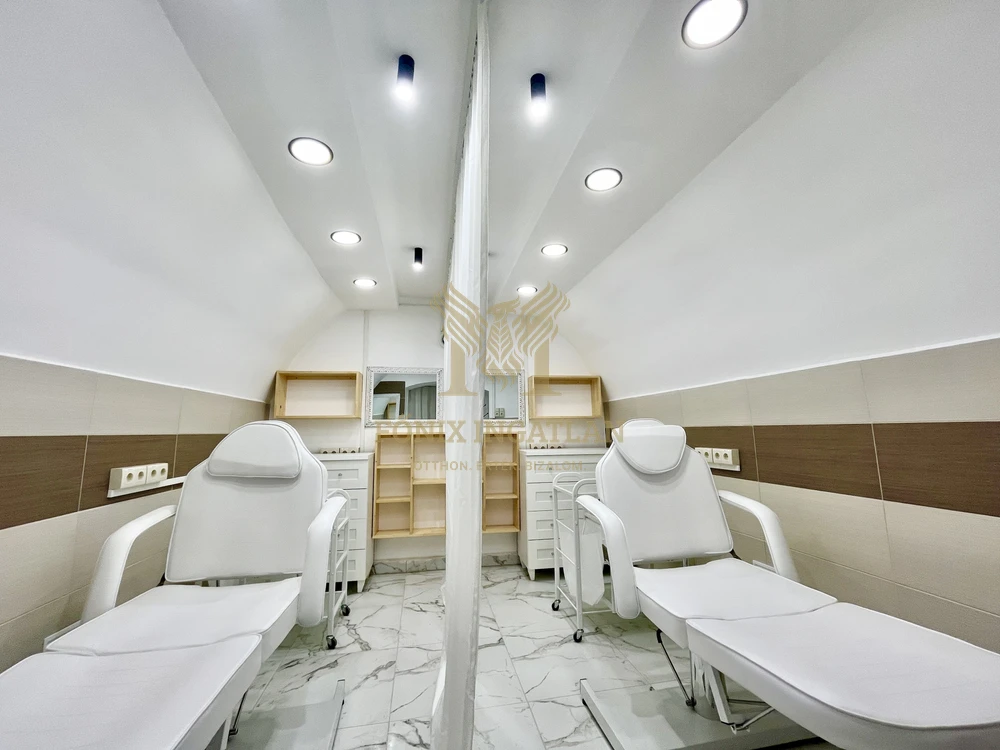 9 székes szépségszalon KIADÓ Debrecen belvárosának peremén!