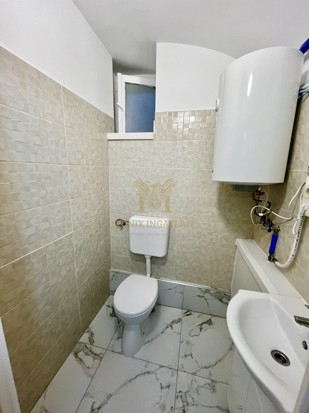 9 székes szépségszalon KIADÓ Debrecen belvárosának peremén!