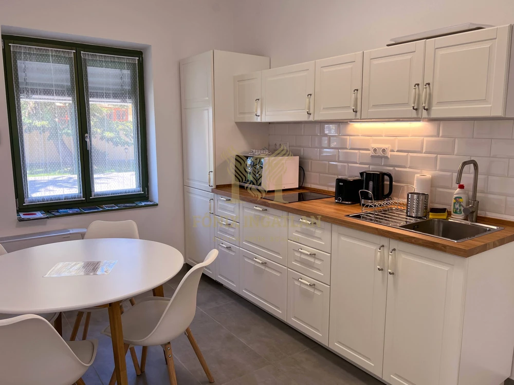 Ízlésesen felújított vendégház Fonyód szívében