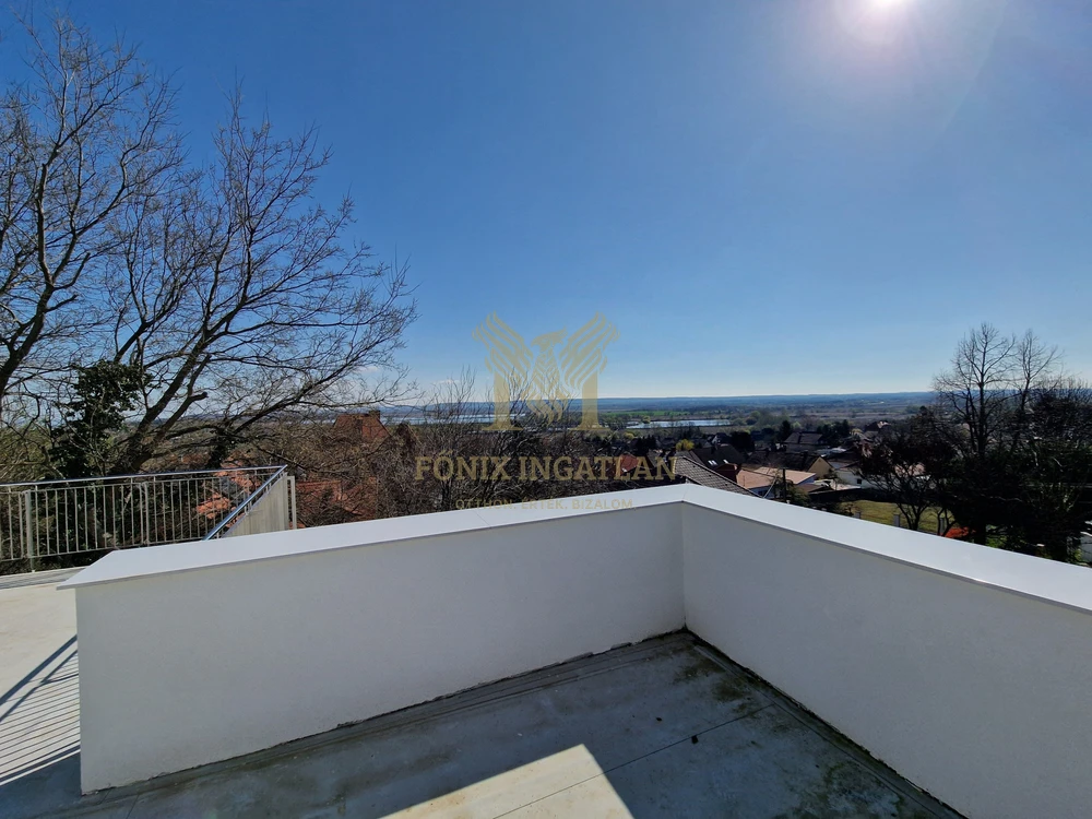 LUXUS PENTHOUSE ÓRIÁSTERASSZAL FONYÓDON – ÚJ ÉPÍTÉS, AZONNAL KÖLTÖZHETŐ!