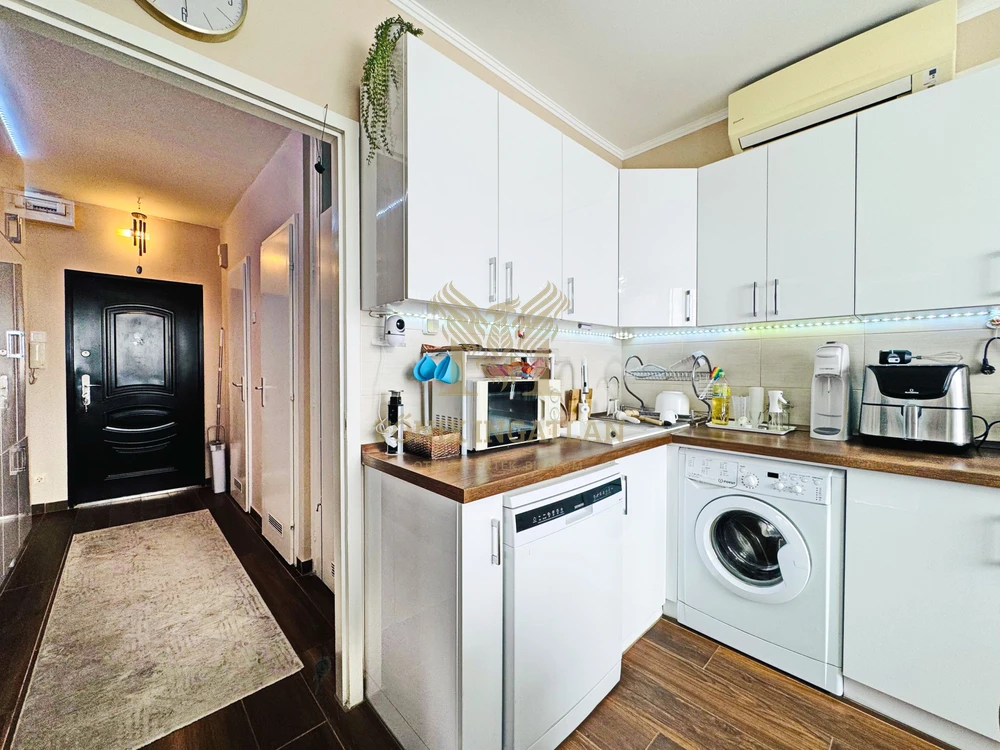 Ízléses Derék utcai lakás eladó!