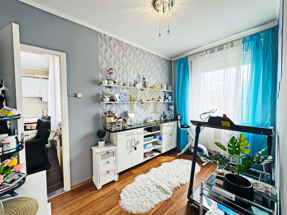 Ízléses Derék utcai lakás eladó!