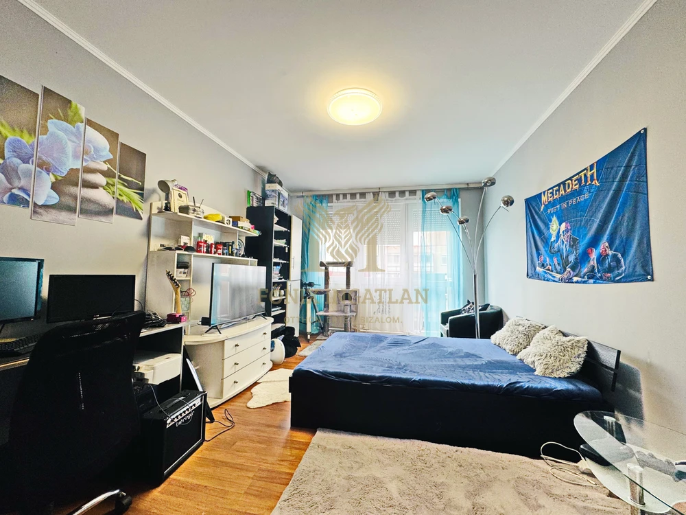 Ízléses Derék utcai lakás eladó!