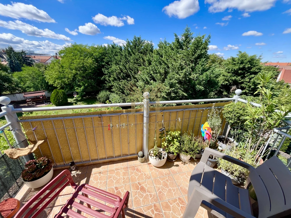 Óvárosi nyugalom 65 nm-en – teljes berendezéssel is eladó