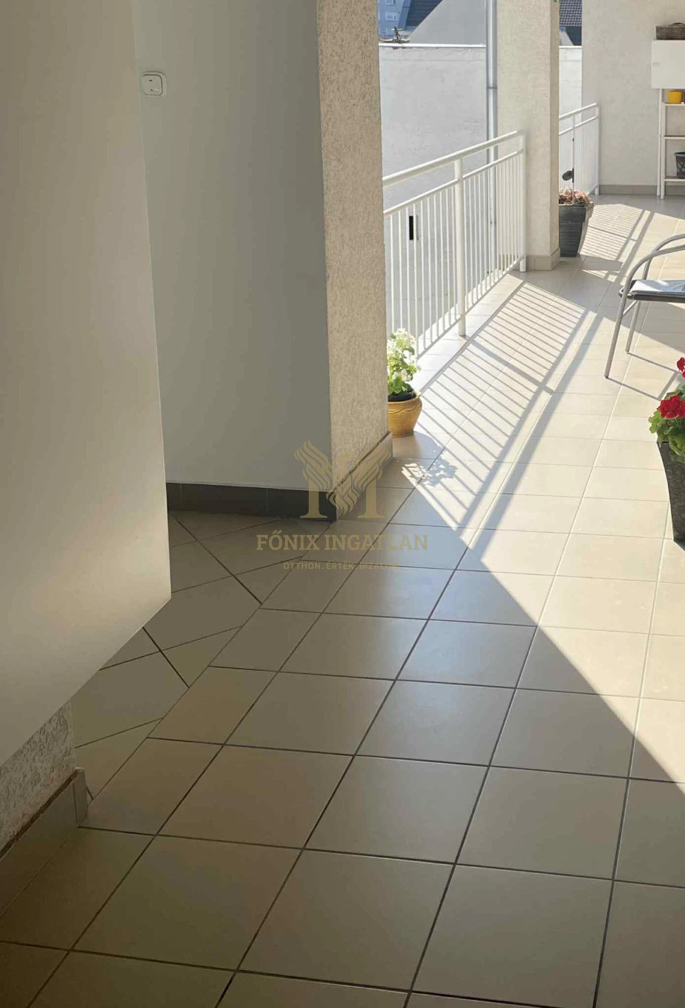 Óvárosi nyugalom 65 nm-en – teljes berendezéssel is eladó