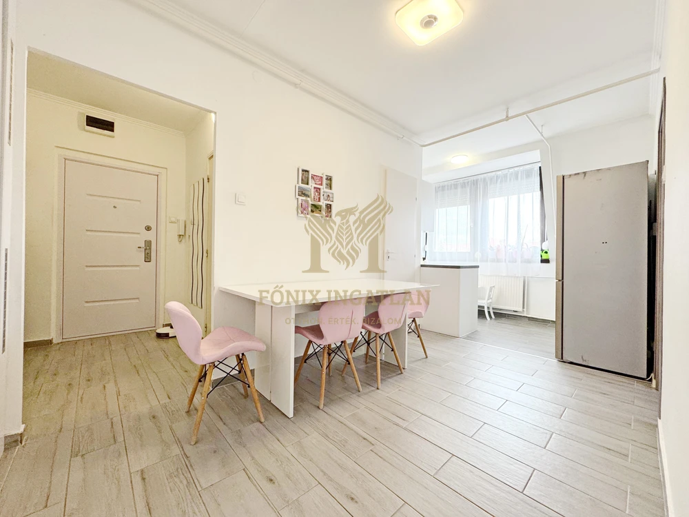 Modern és ízléses tócóvölgyi lakás eladó!