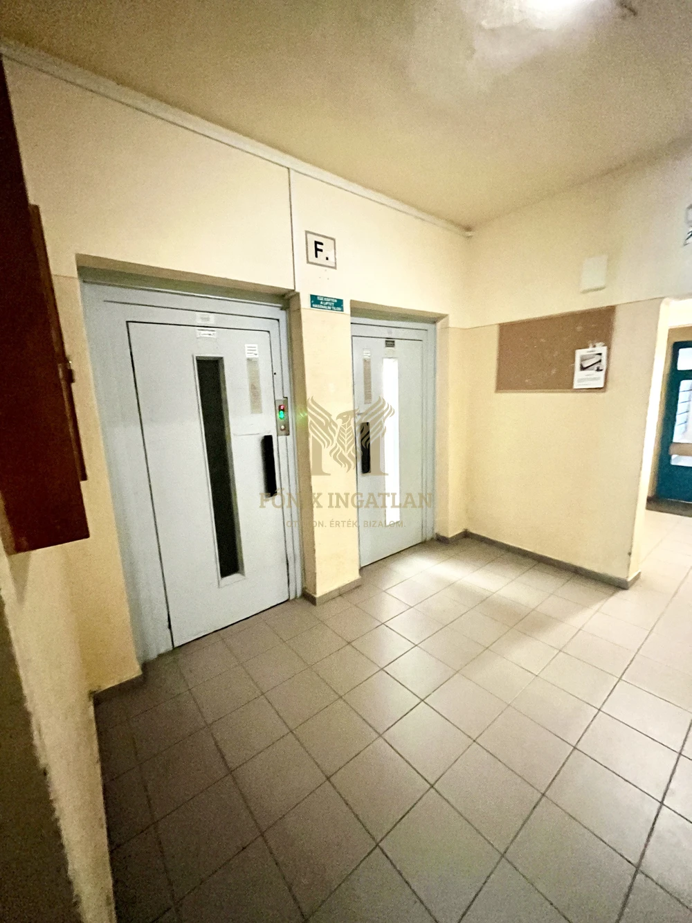 Eladó 3 szobás, erkélyes lakás Debrecen-Újkertben, a Malompark közelében!