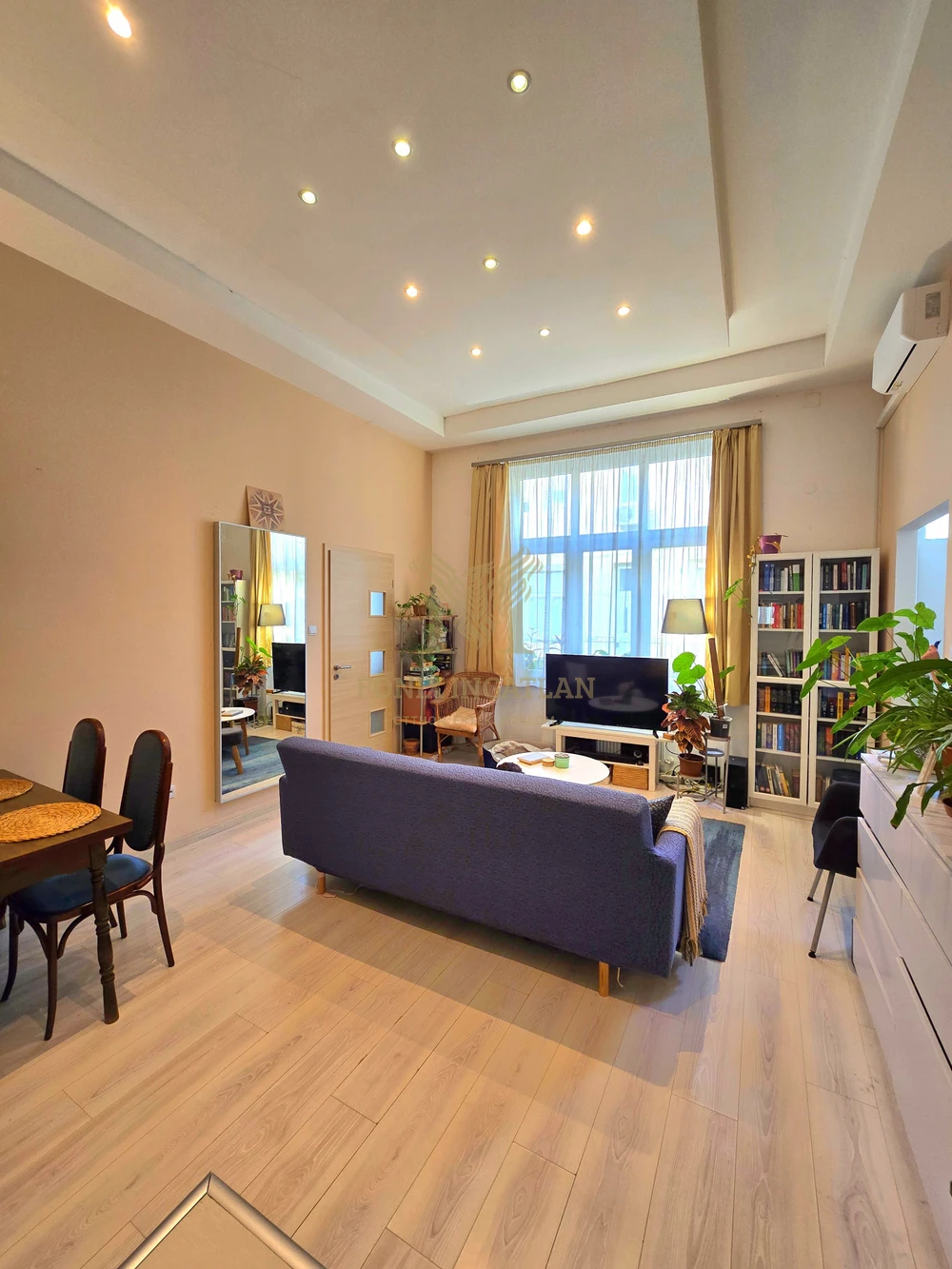 ÚJLIPÓTVÁROS XIII. kerület egyik legkedveltebb részén a Hegedűs Gyula utcában felújított lakás eladó!