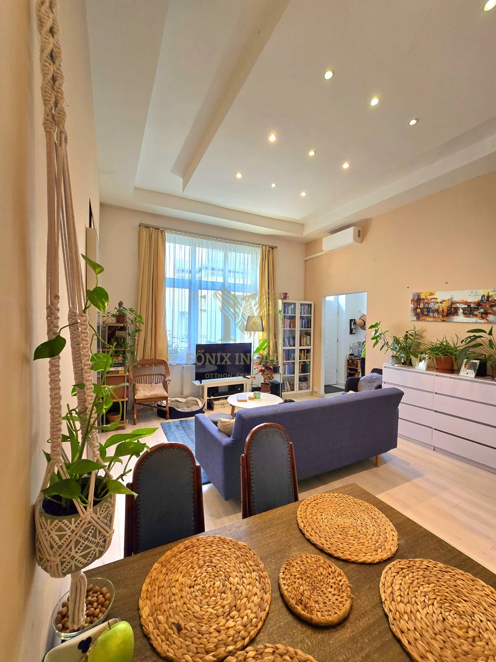 ÚJLIPÓTVÁROS XIII. kerület egyik legkedveltebb részén a Hegedűs Gyula utcában felújított lakás eladó!