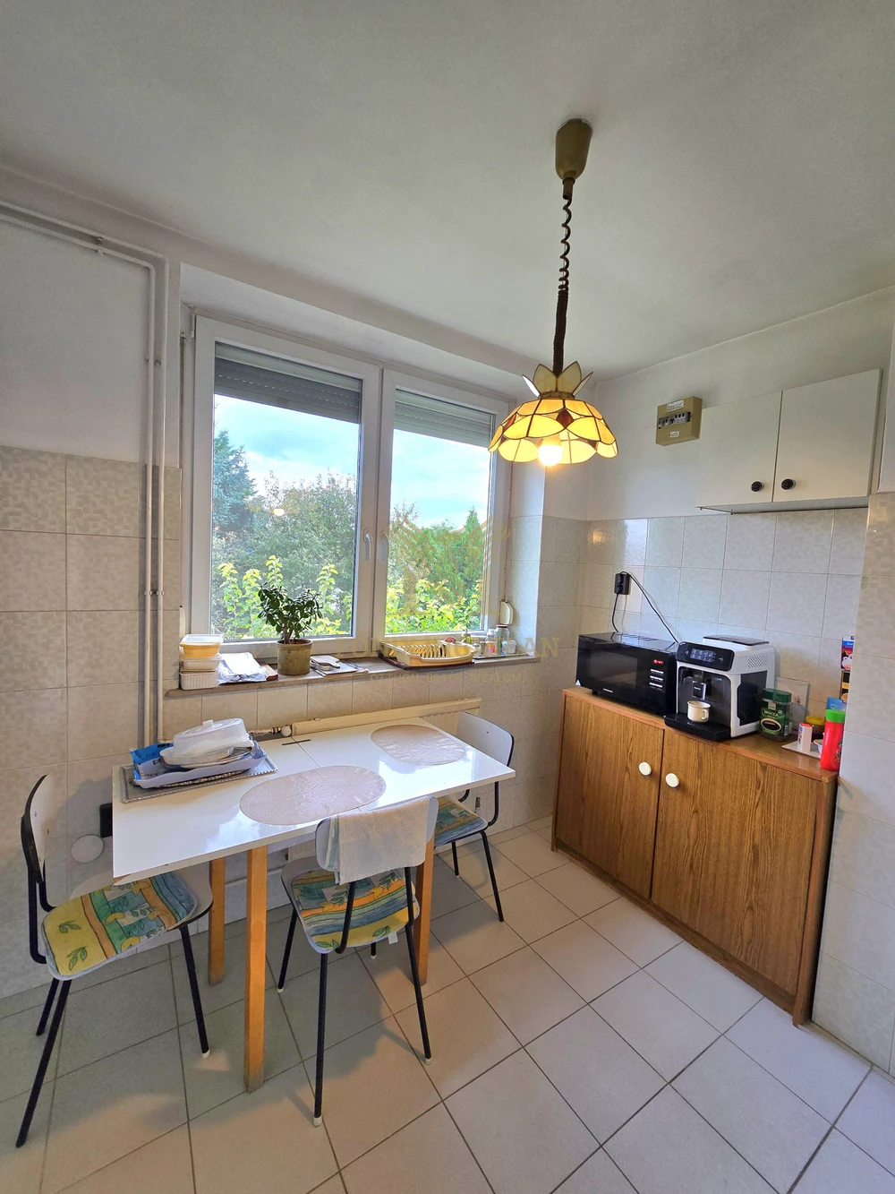 Eladó teher- és személygépjármű gumiabroncs futózású üzem teljes gépészettel és felszereltséggel!