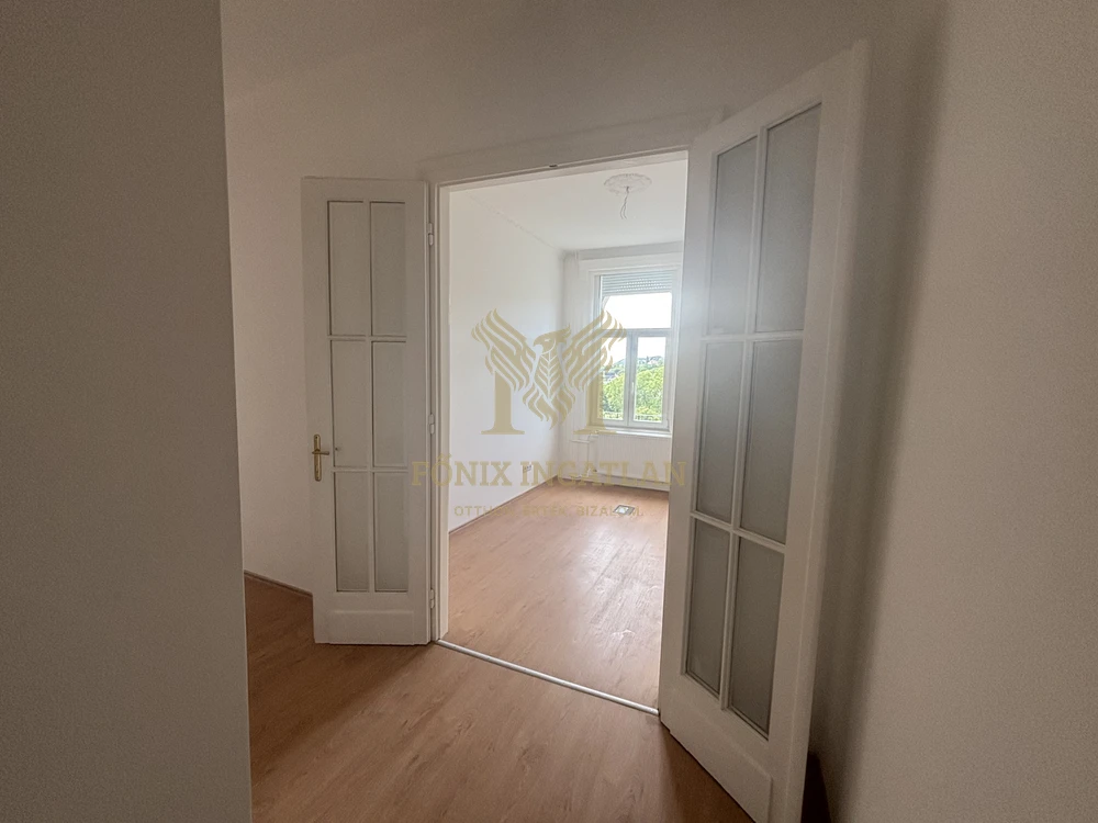 Kiadó IRODA csodálatos PANORÁMÁVAL a  II. kerületben