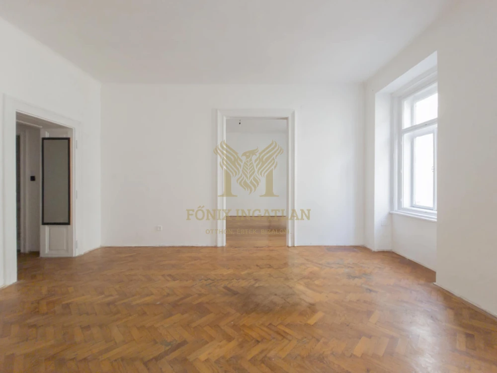 Felújítandó lakás a NAGYMEZŐ utcában