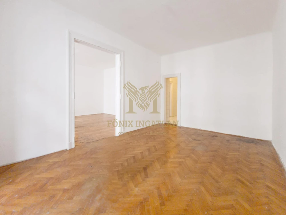 Felújítandó lakás a NAGYMEZŐ utcában