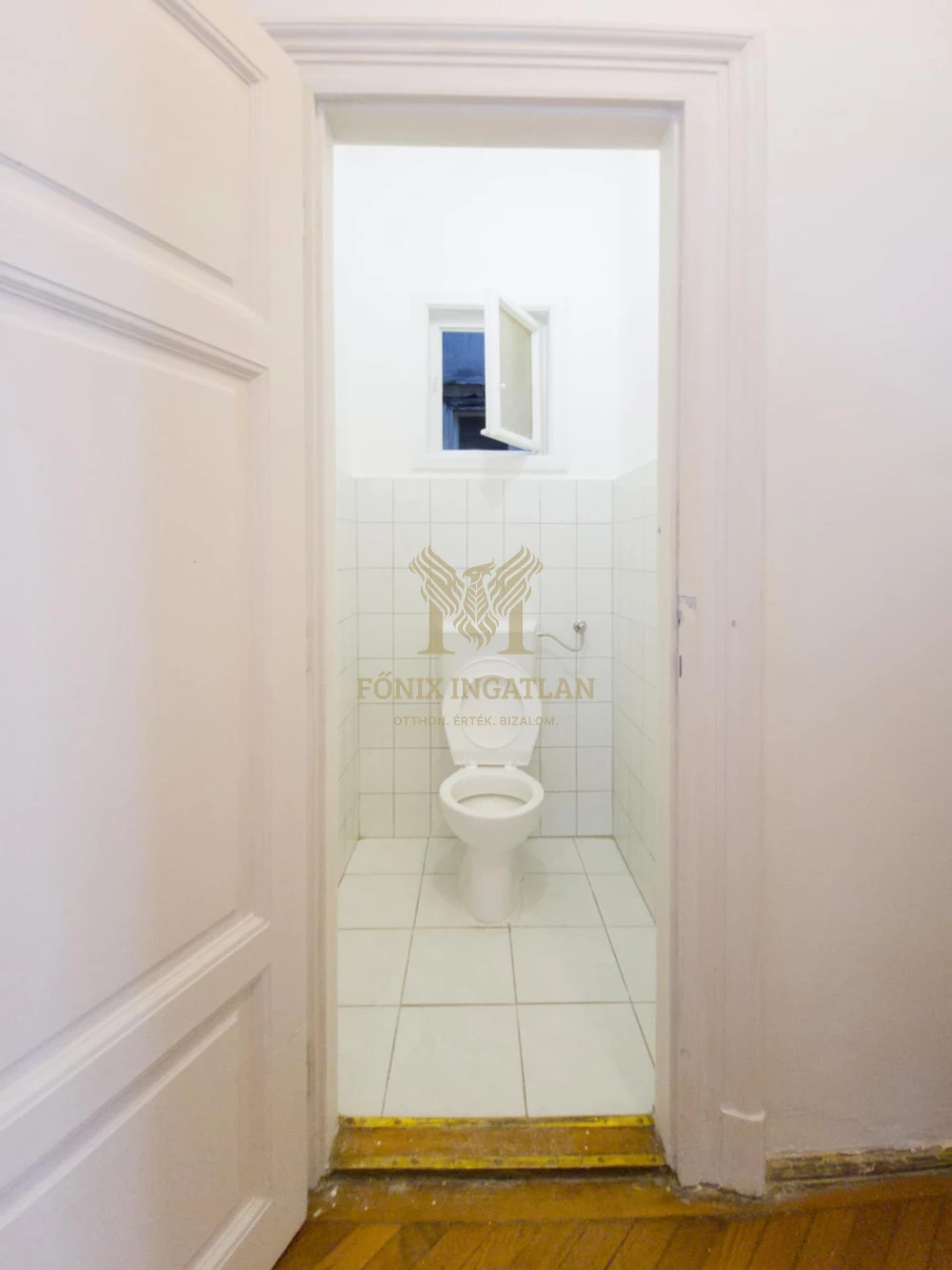 Felújítandó lakás a NAGYMEZŐ utcában