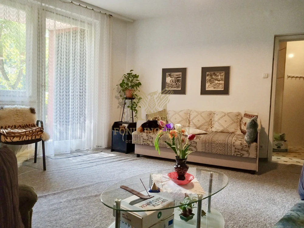 Eladó kertkapcsolatos földszinti lakás a Tócóvölgyben!