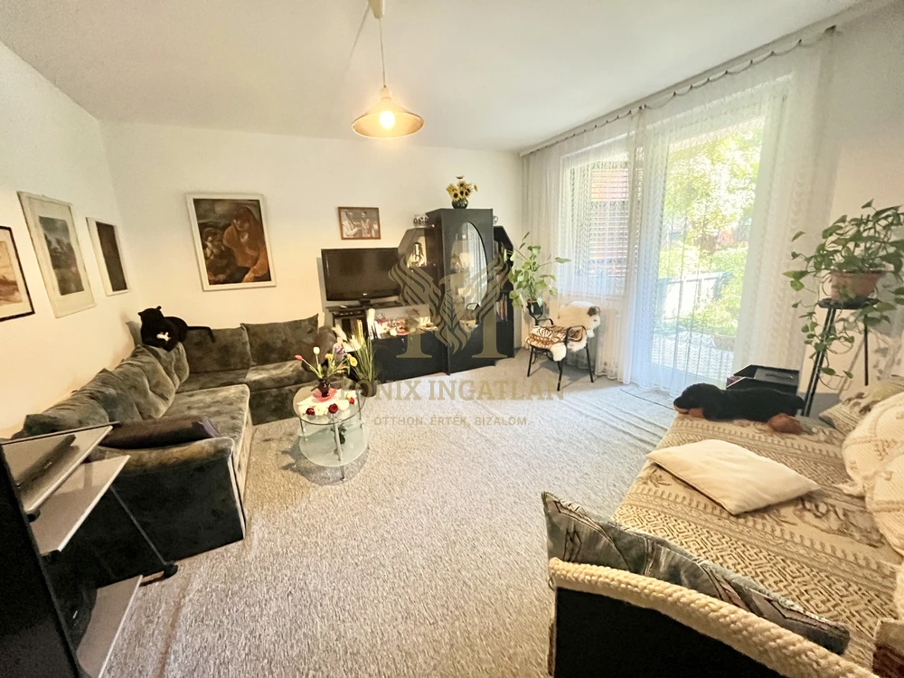 Eladó kertkapcsolatos földszinti lakás a Tócóvölgyben!