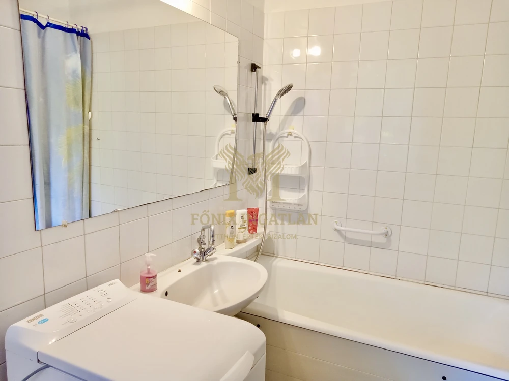 Eladó kertkapcsolatos földszinti lakás a Tócóvölgyben!