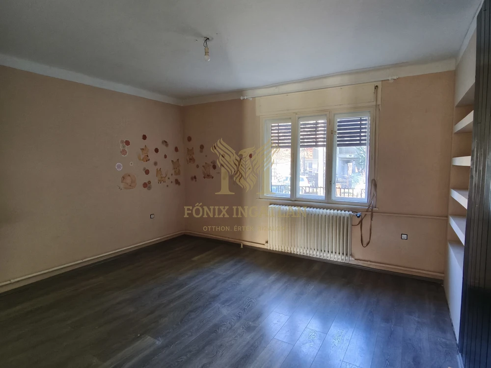 Eladó családi ház Kaposváron, Cser városrészben