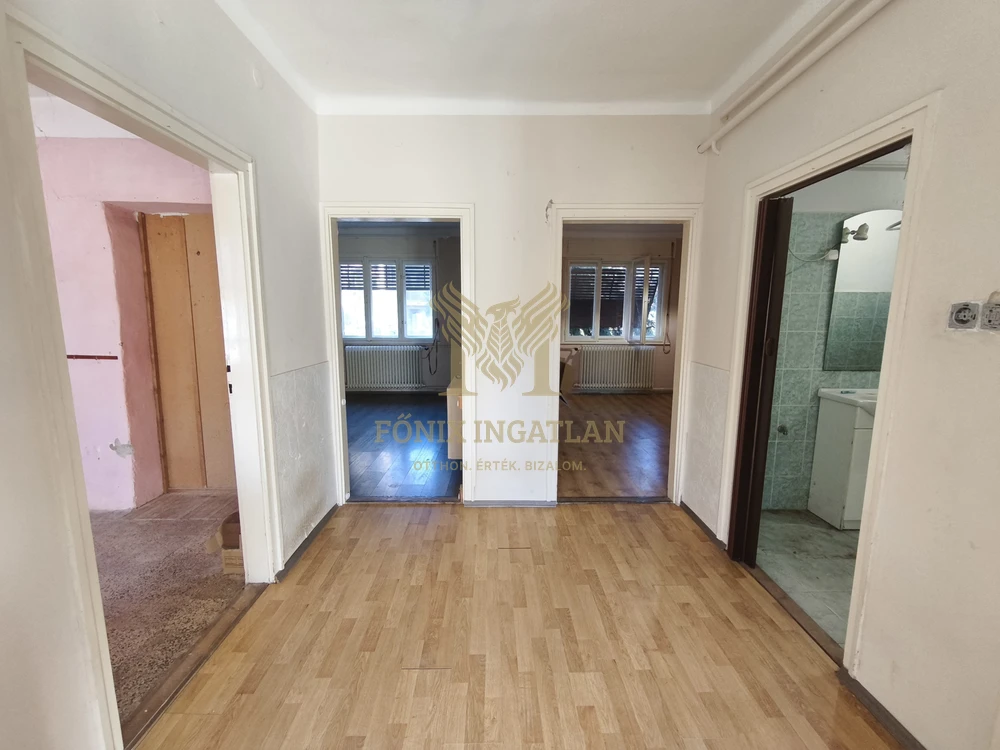 Eladó családi ház Kaposváron, Cser városrészben