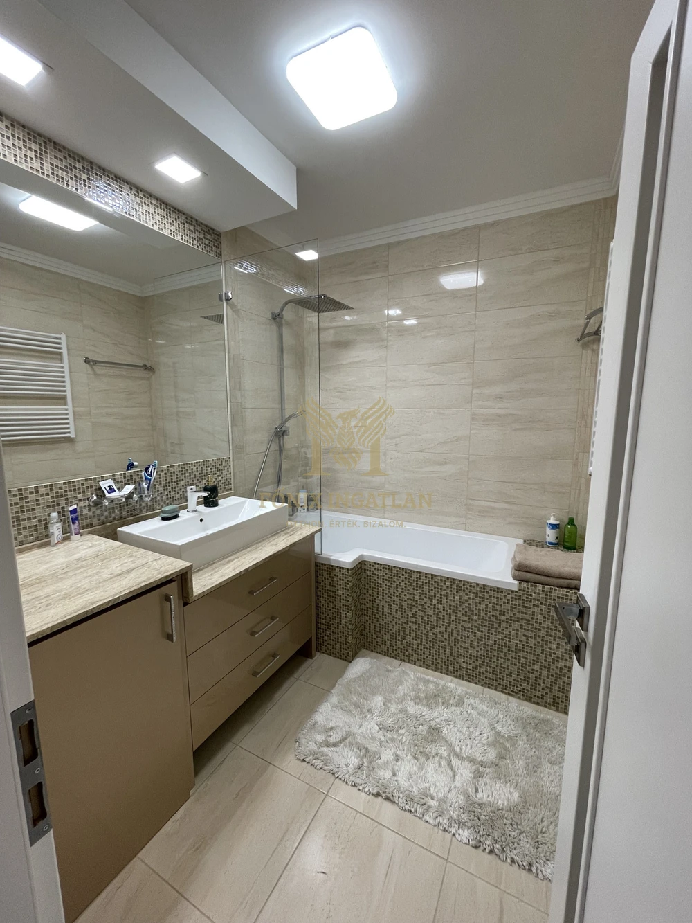 KIADÓ lakás az  ELEGANCIA és LUXUS jegyében a  XIII. kerületben