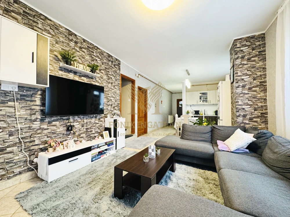 Sámsonkerti 4 hálós ikerház eladó!