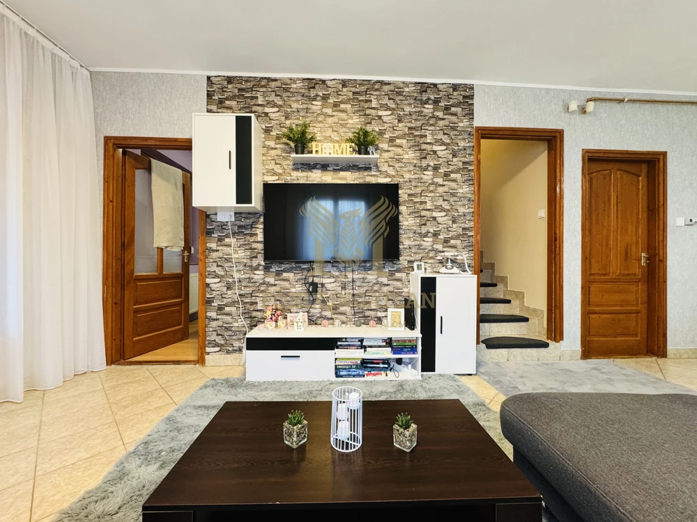 Sámsonkerti 4 hálós ikerház eladó!