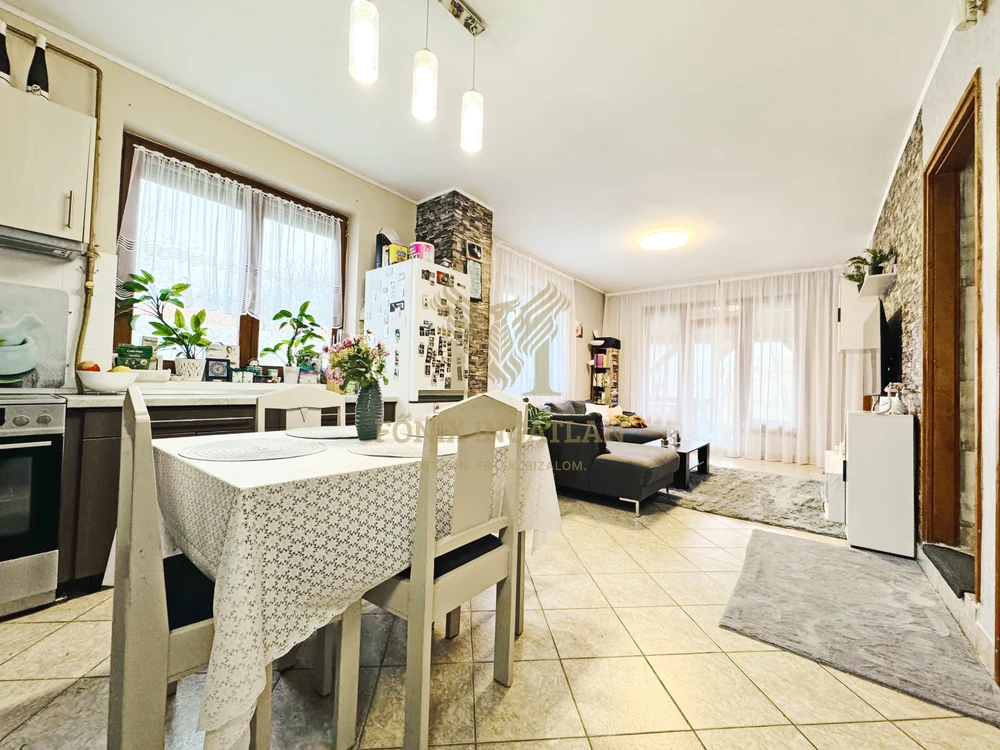 Sámsonkerti 4 hálós ikerház eladó!