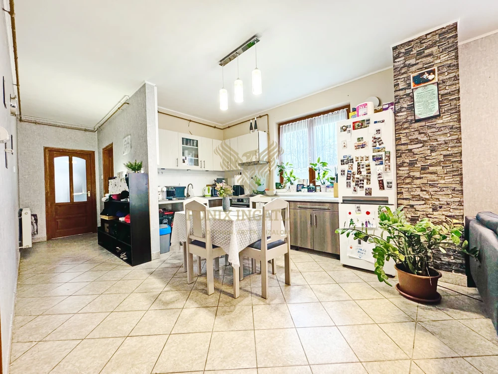 Sámsonkerti 4 hálós ikerház eladó!