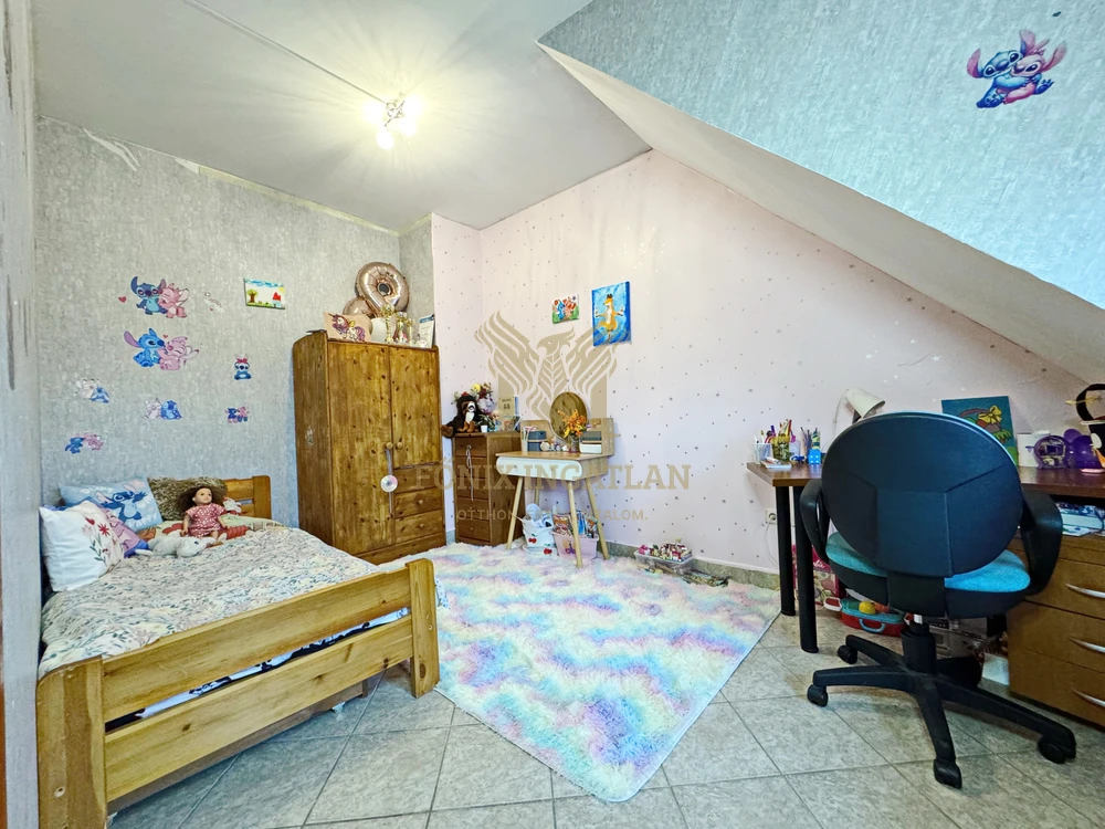 Sámsonkerti 4 hálós ikerház eladó!