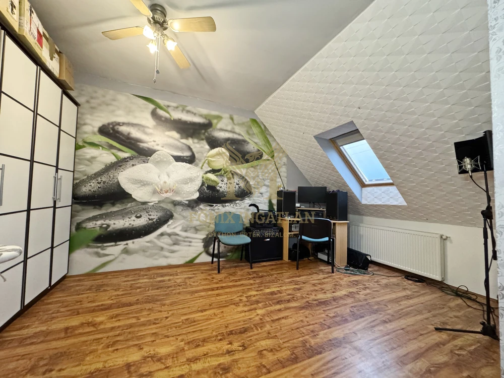 Sámsonkerti 4 hálós ikerház eladó!