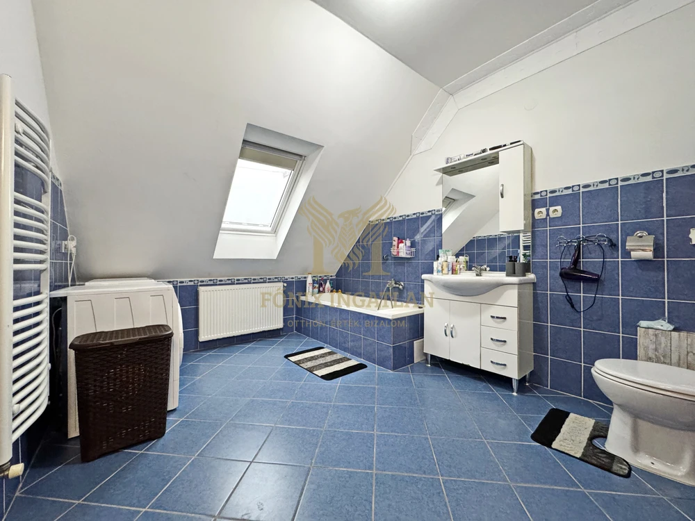 Sámsonkerti 4 hálós ikerház eladó!