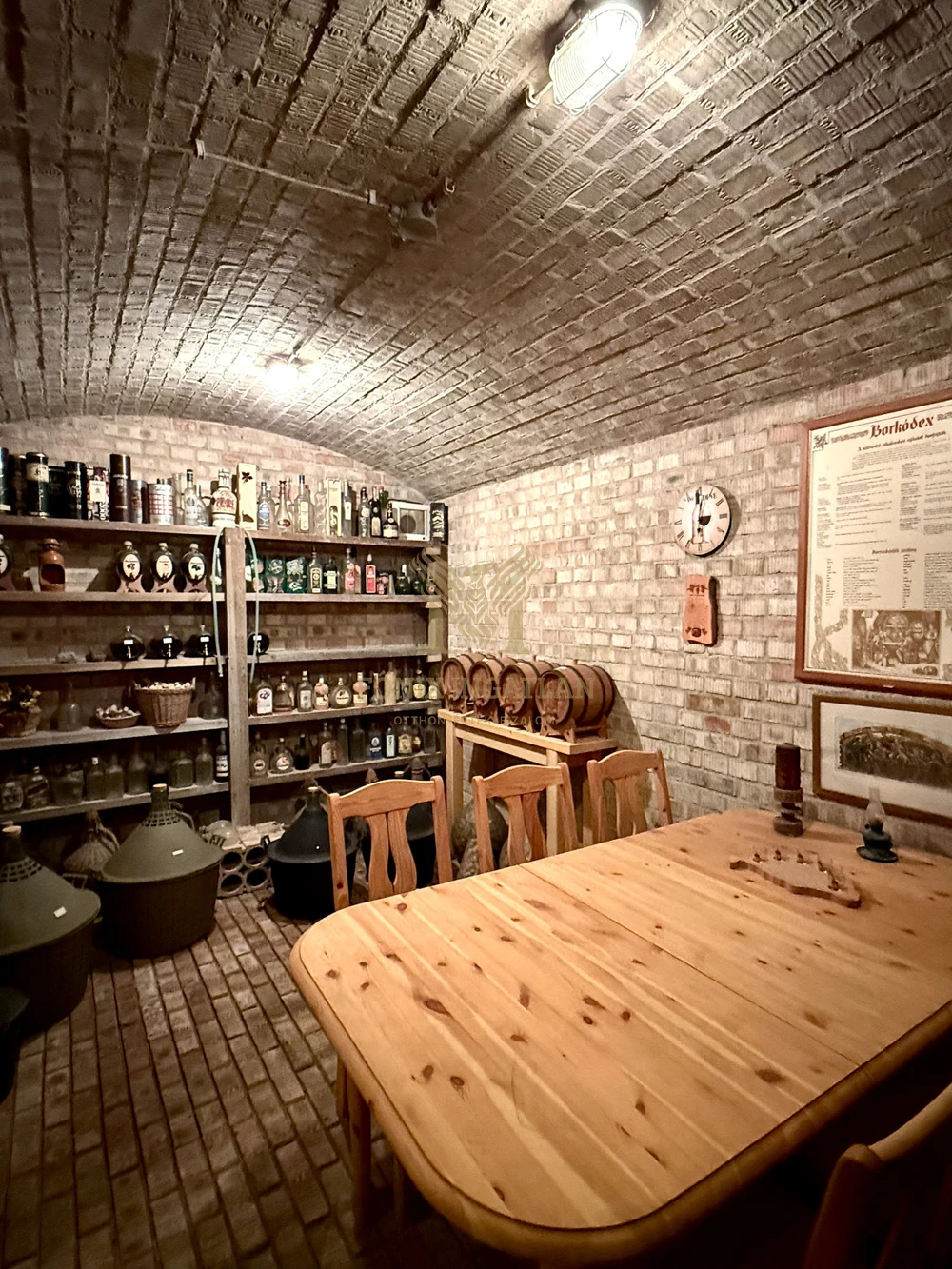 KÜLÖNLEGES CSALÁDI BIRTOK ELADÓ DEBRECEN, JÓZSA VÁROSRÉSZEN!